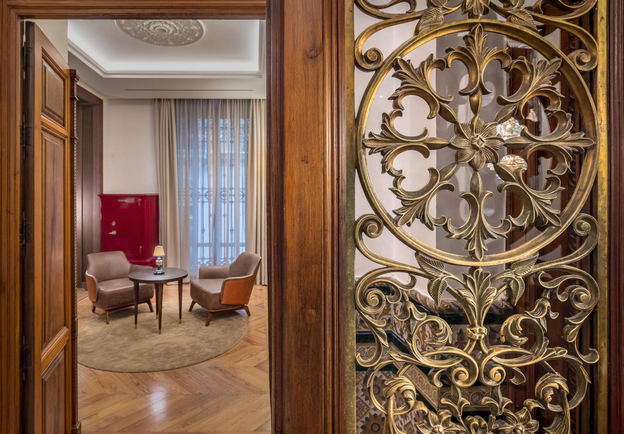 Palacio Gran Via, A Royal Hideaway Hotel Granada Buitenkant foto